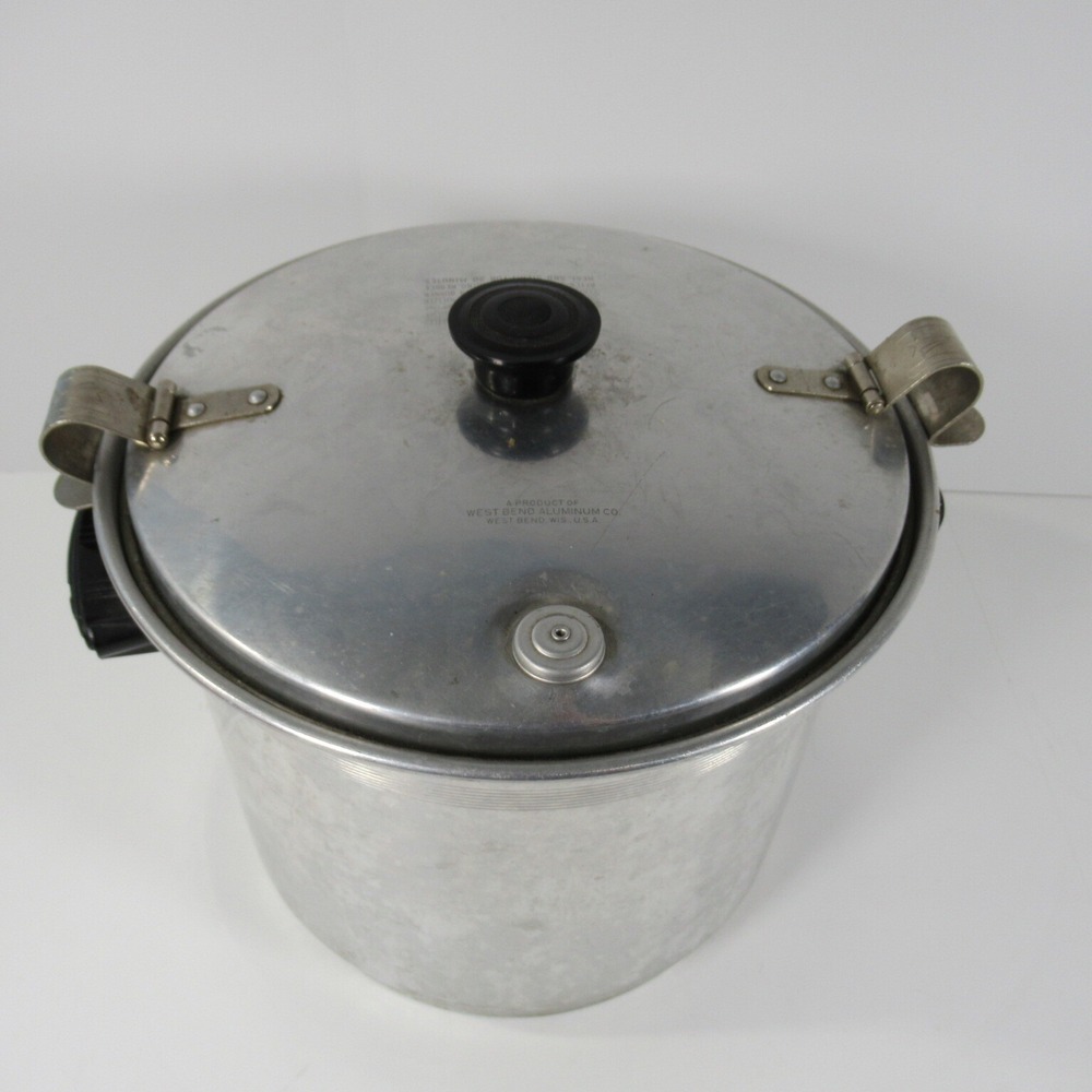 Vintage West Bend Aluminum Pot‎ With Lid